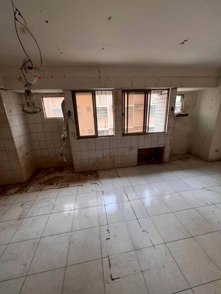 小港鳳福路全屋裝潢拆除