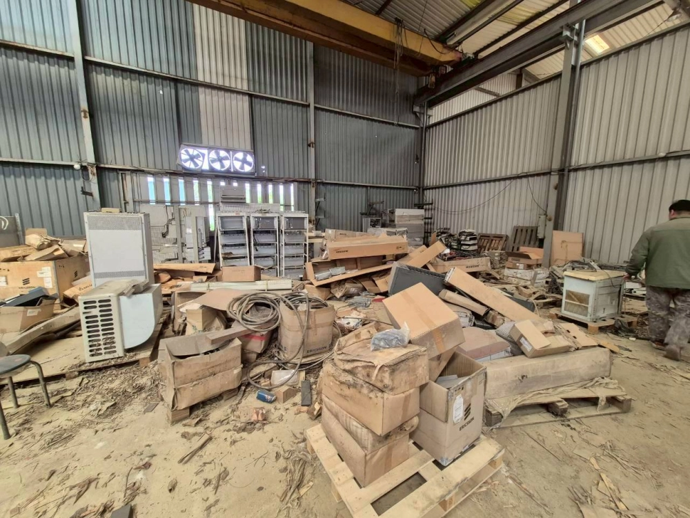 通訊公司倉庫淹水後 廢棄物合法處理清運｜高雄廢棄物處理｜三民區廢棄物處理