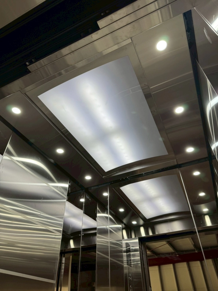 苗栗標準客貨梯