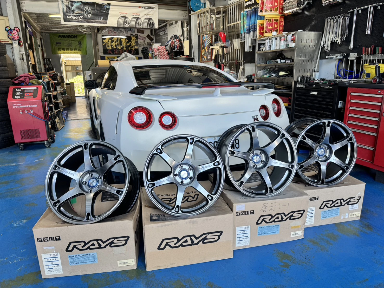 東瀛戰神GTR更換Rays頂級DURA鋁圈