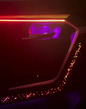 2023 RAV4 4門碳纖維龍鱗幻彩飾板