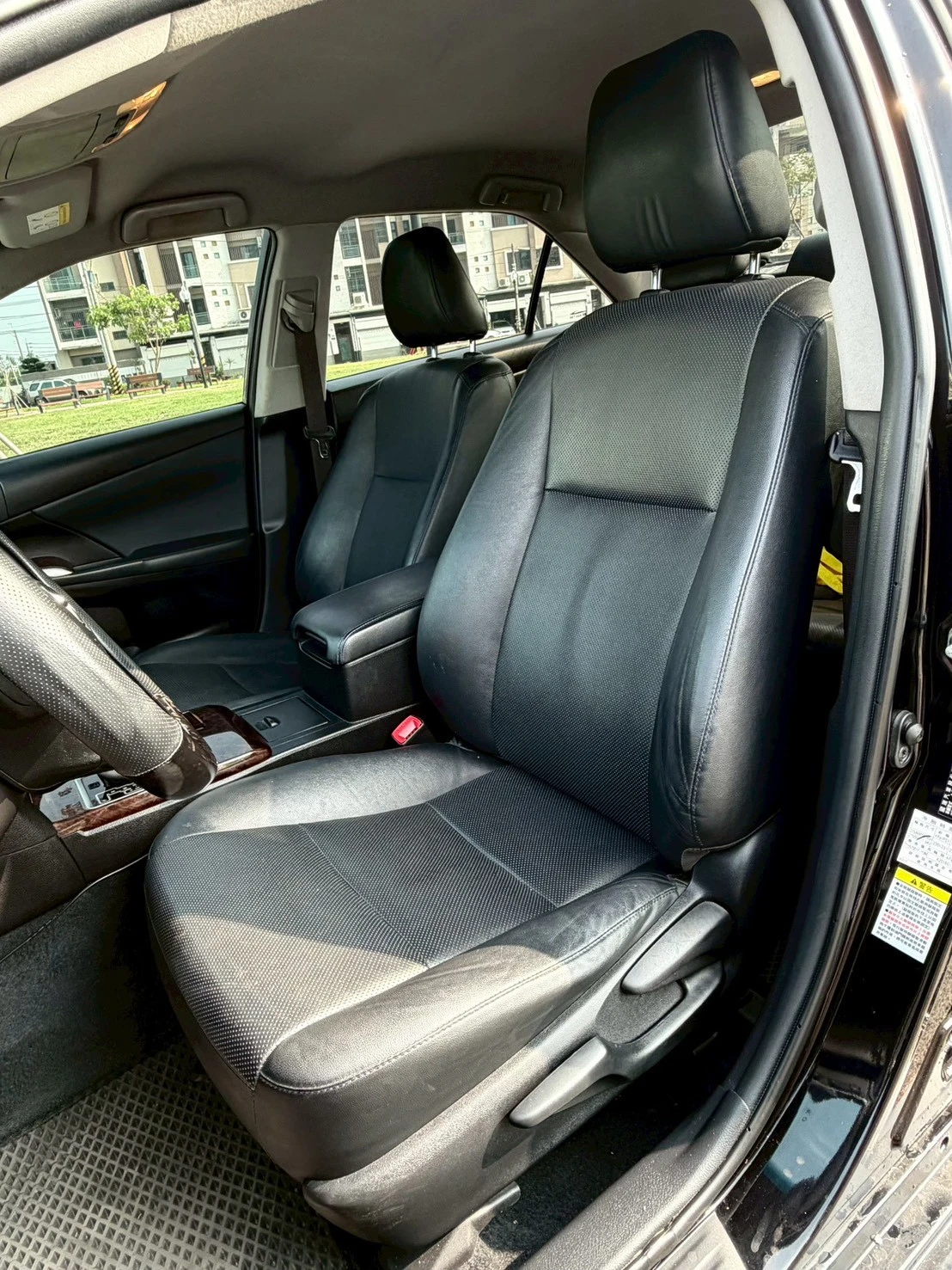 TOYOTA CAMRY 經典款