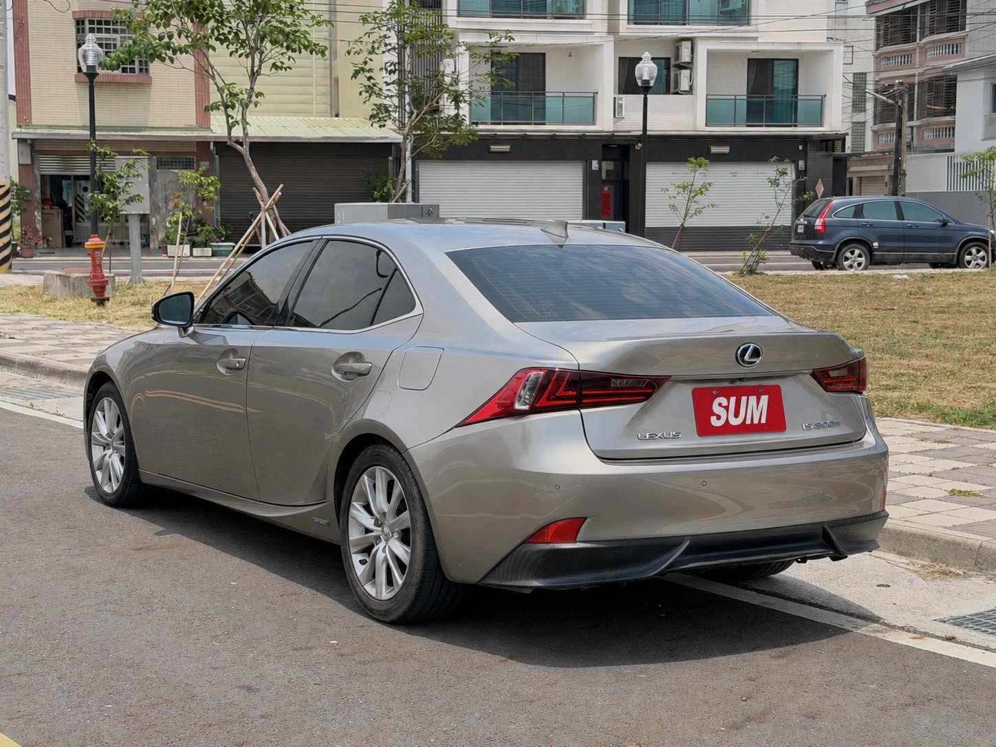 LEXUS IS300H