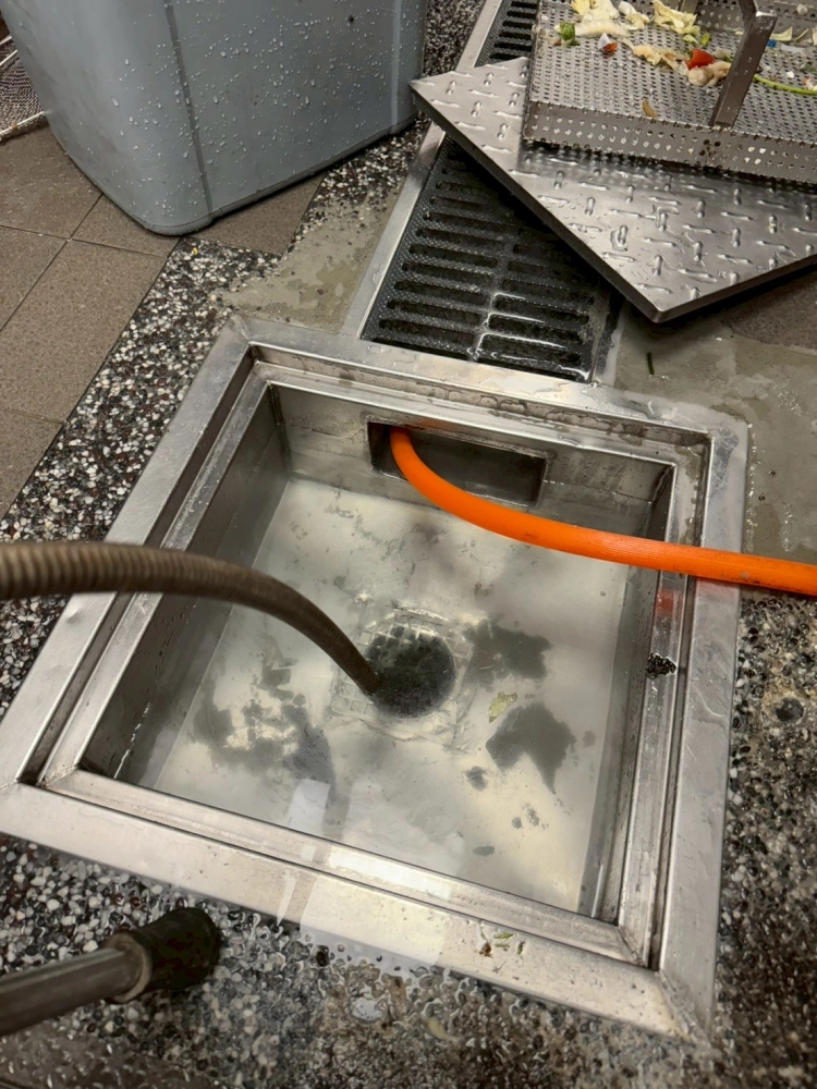 通水管