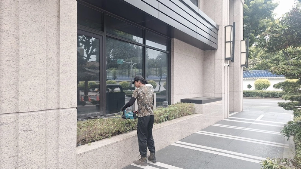 園藝養護及植栽｜庭園維護、園藝修剪、綠牆設計