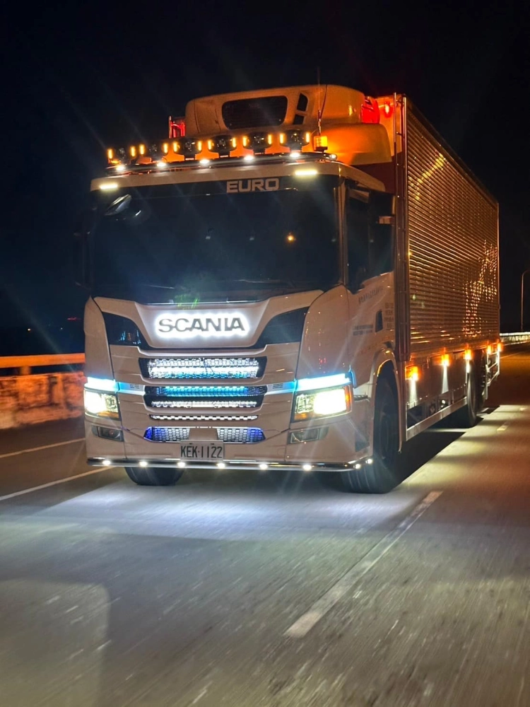 SCANIA P410改裝