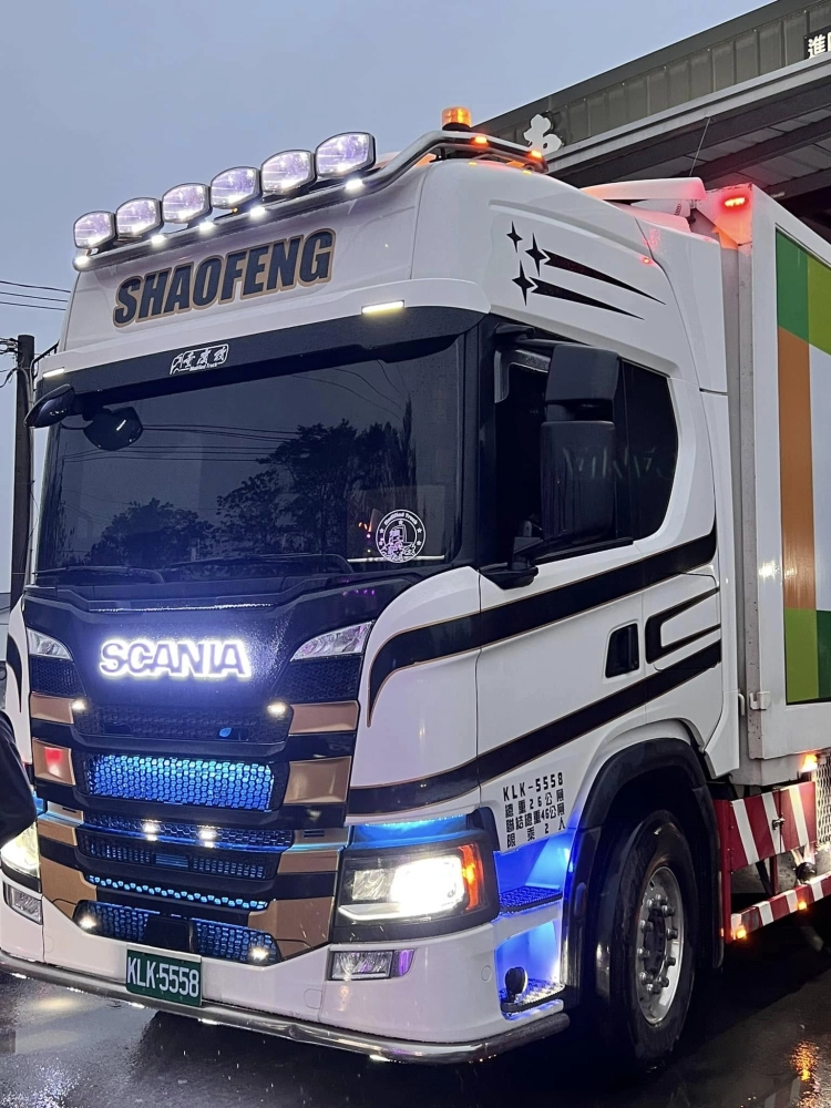 客製化車頭氣氛燈 