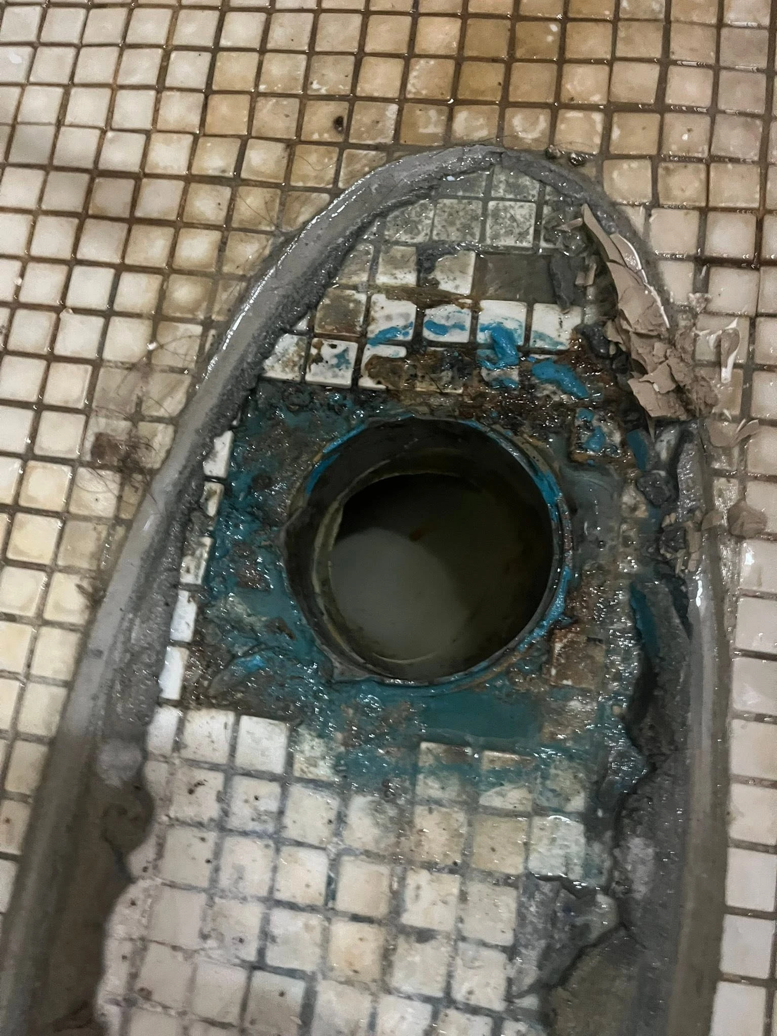 中西區國華街 #水電維修 #馬桶安裝 #封閉防水 #馬桶漏水