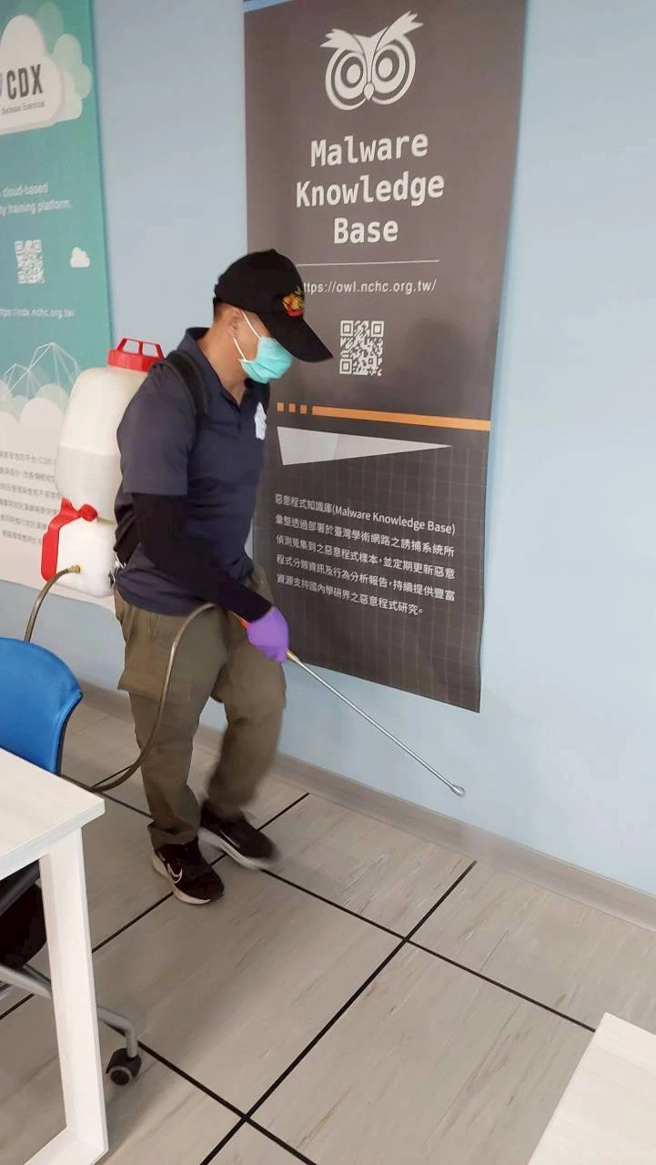 行政院國家科學委員會資安暨智慧科技研發大樓，病媒防治施工