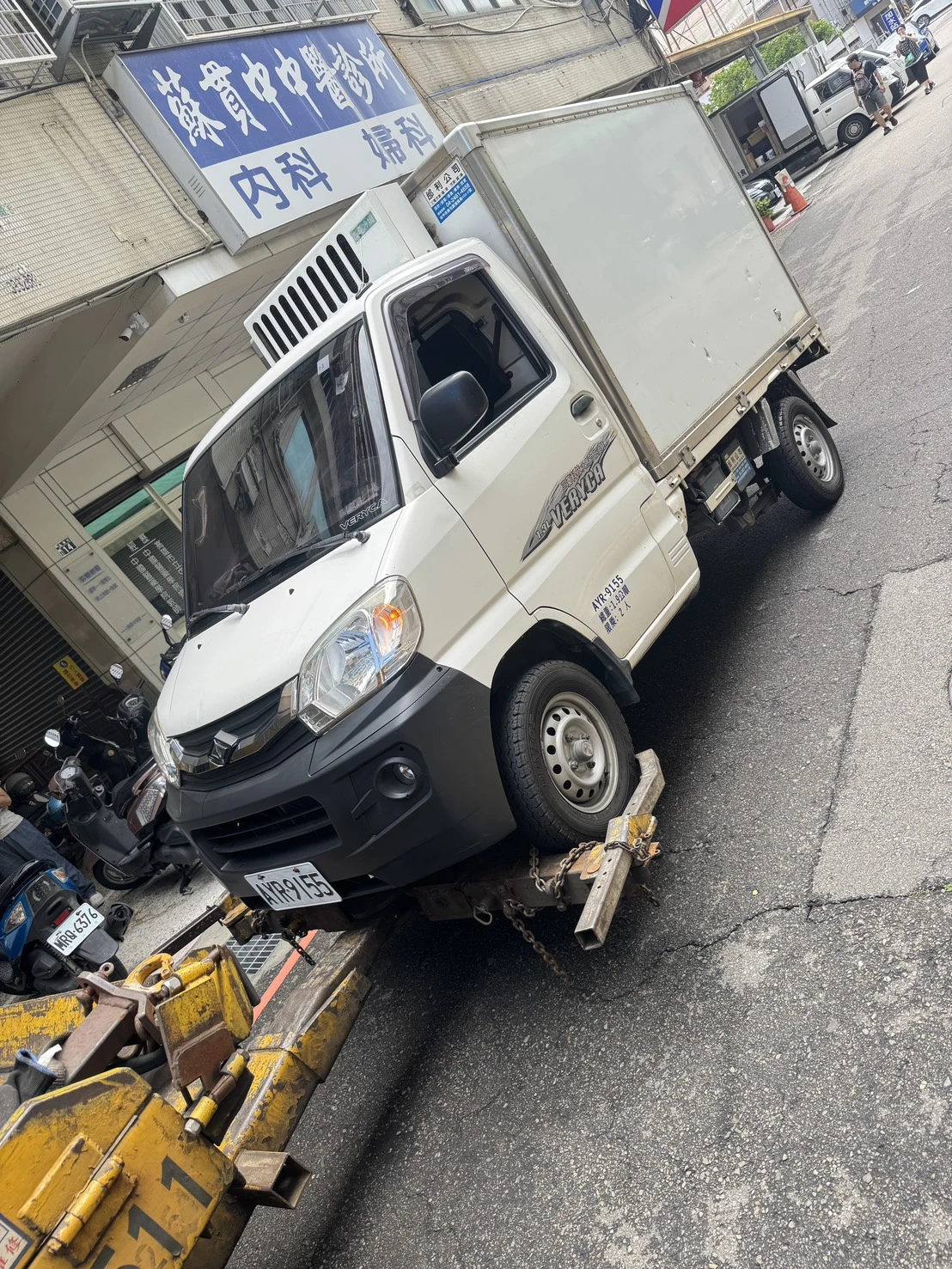 自用客車拖吊
