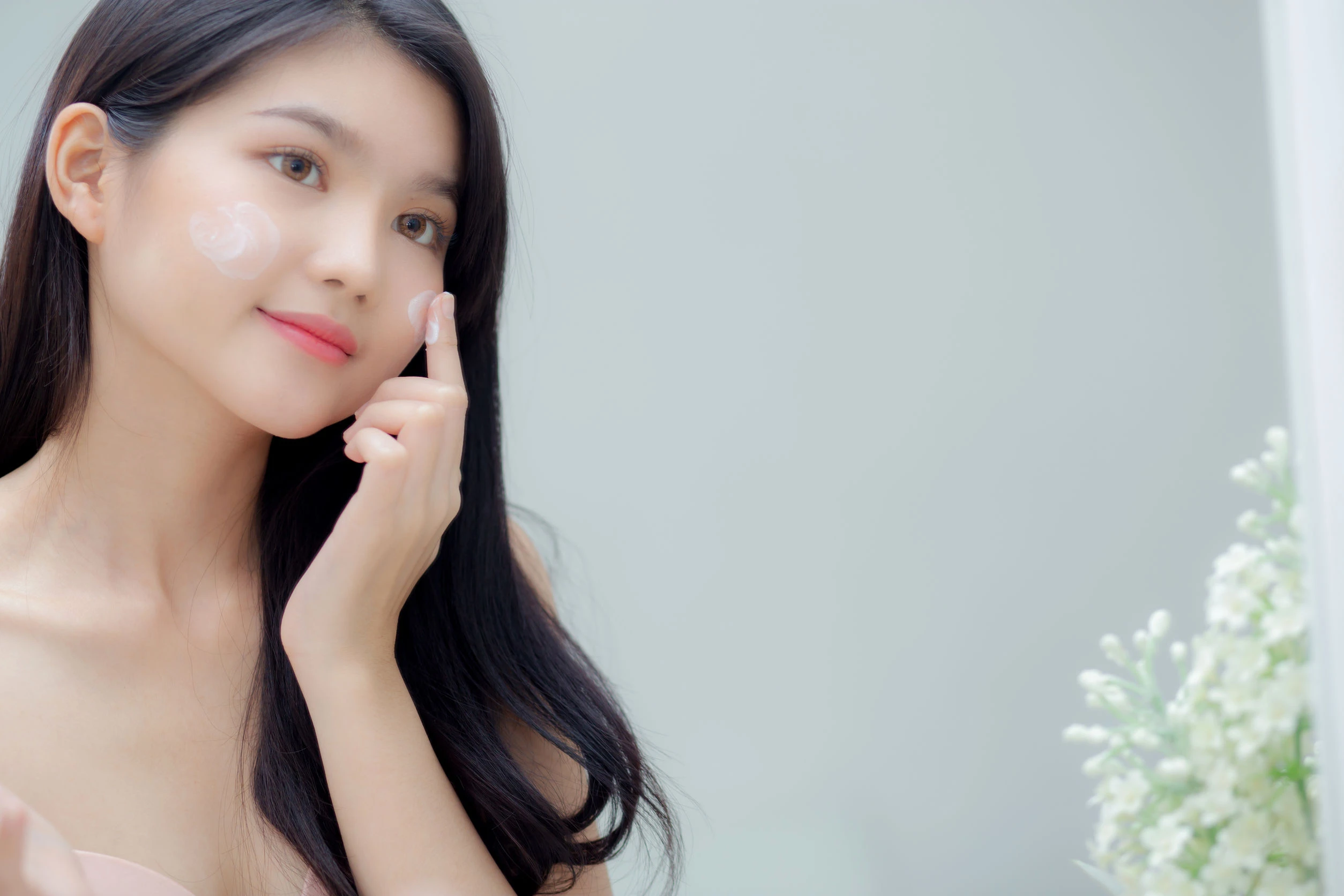 一代A酸擦了能逆齡？皮膚科醫師沒告訴你的「皮膚變薄、爆痘期」真相