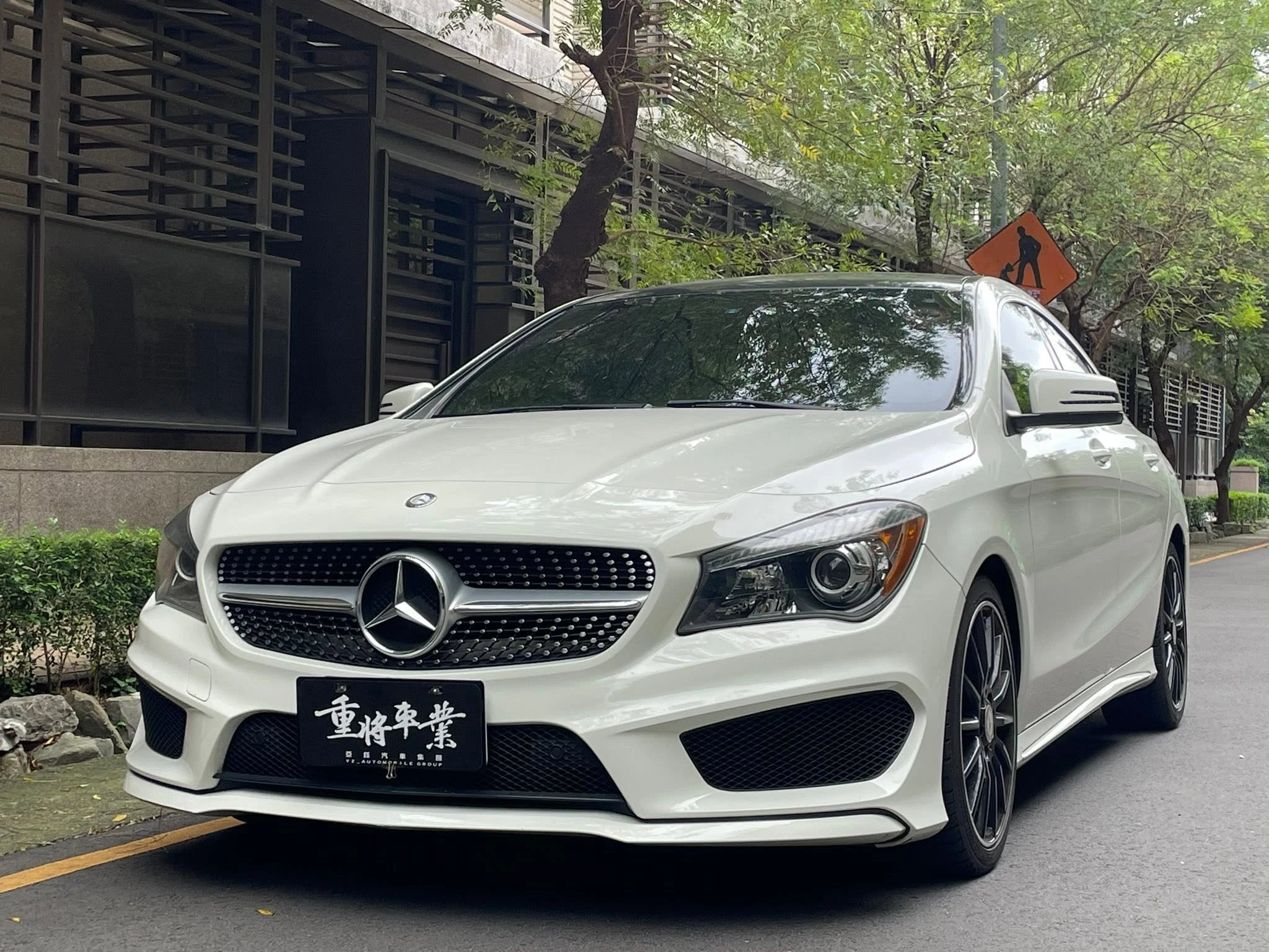 2015年M-Benz CLA250AMG
