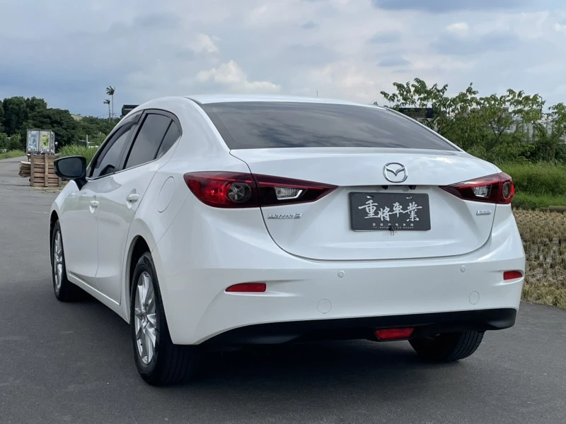 Mazda Mazda3 2015年