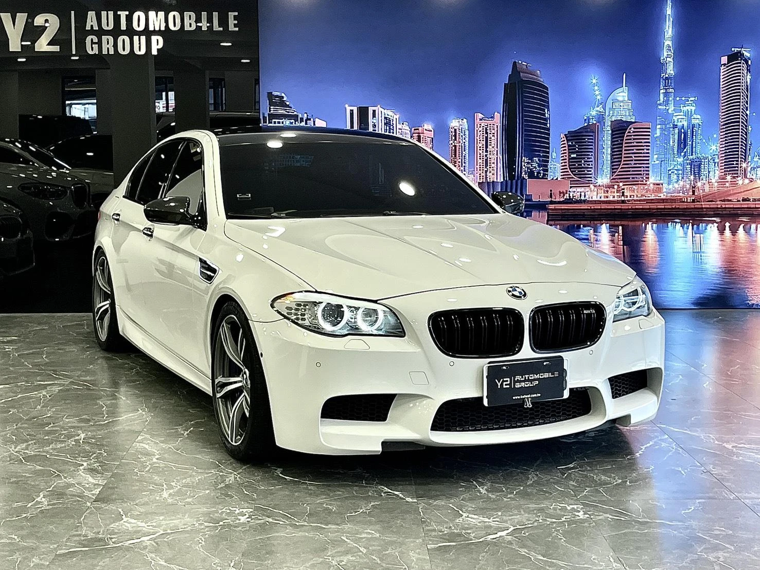 BMW M5 Sedan