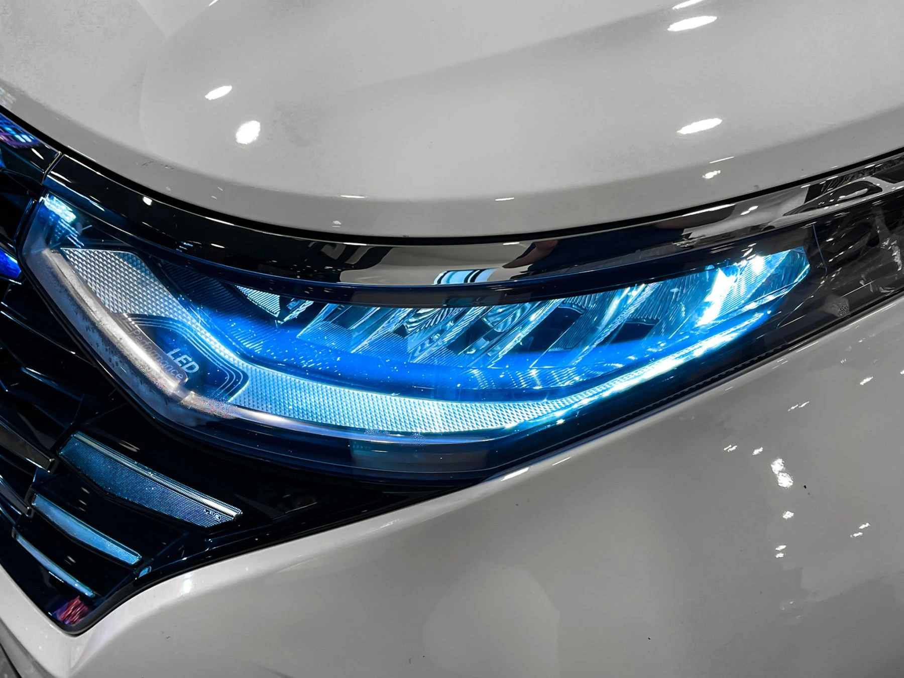 Hyundai Custin