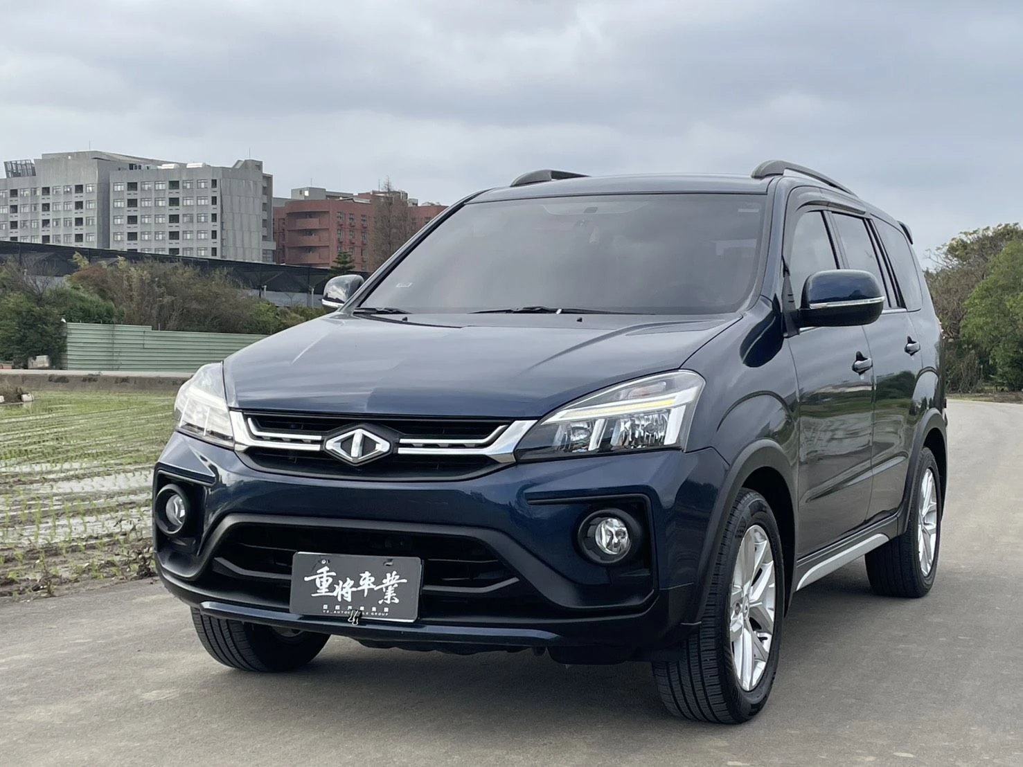 Mitsubishi Zinger