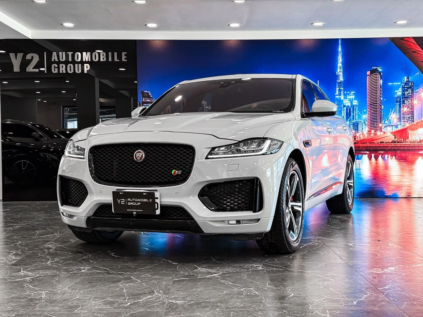 Jaguar F-Pace