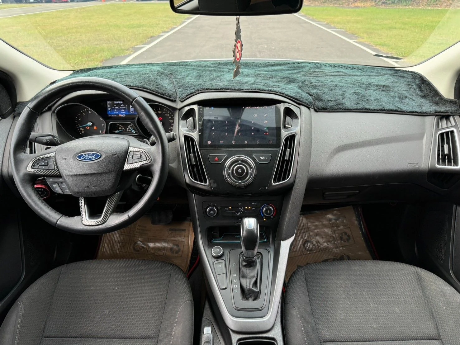 Ford Focus 5D / 引擎已整理 變速箱順暢