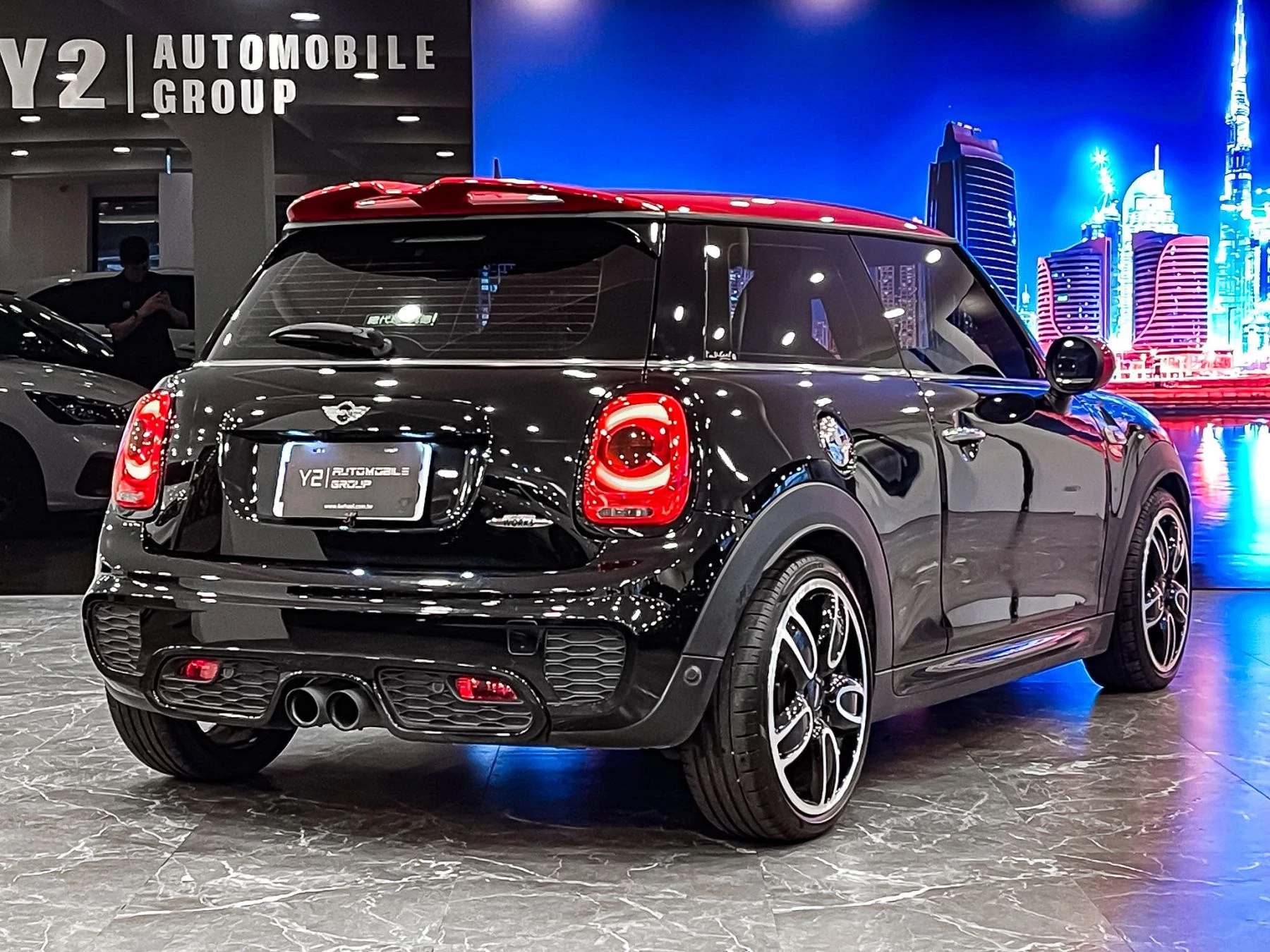 Mini Hatch
