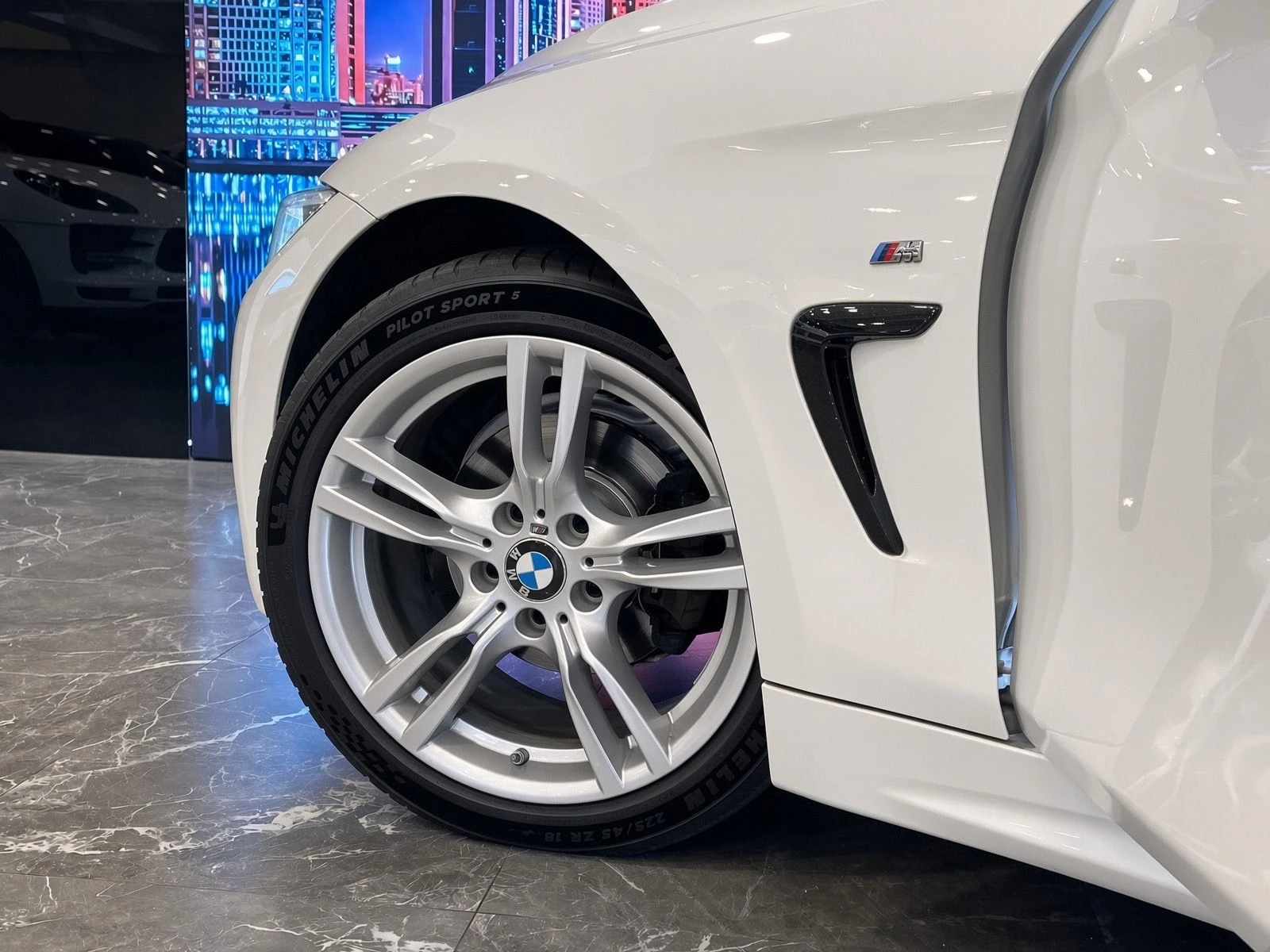 BMW 4-Series Coupe 420i