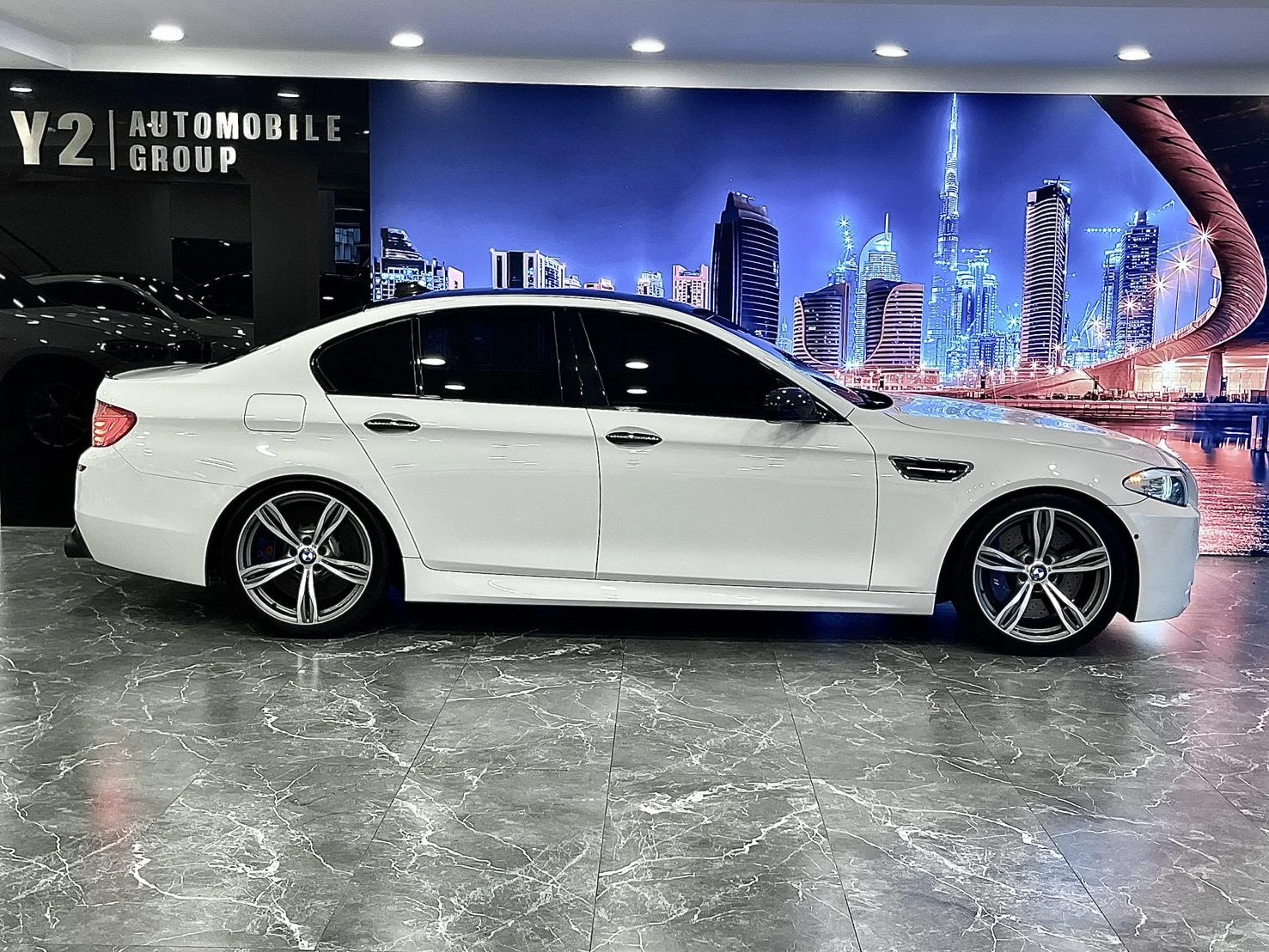 BMW M5 Sedan