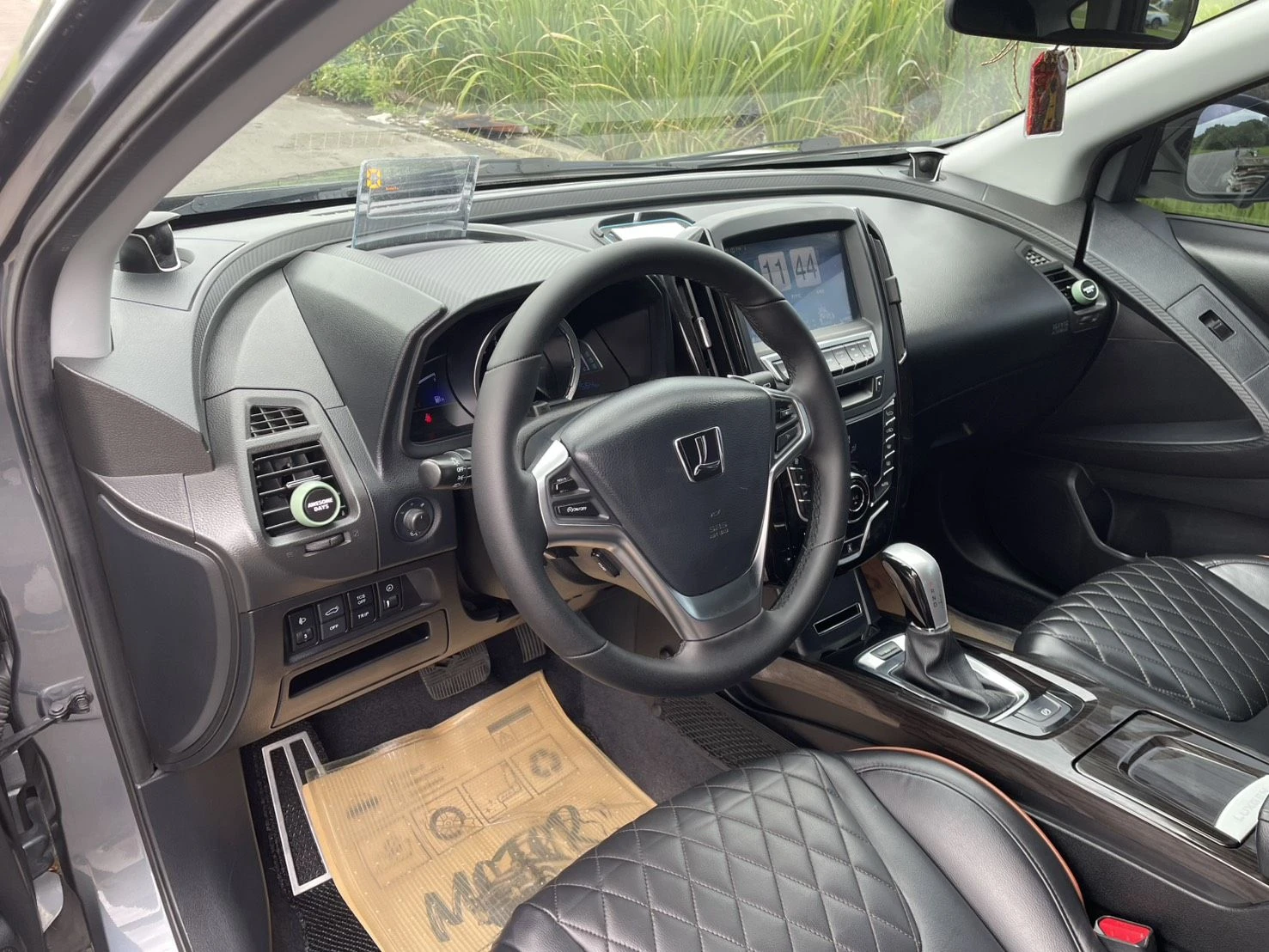 Luxgen U6 Turbo ECO Hyper