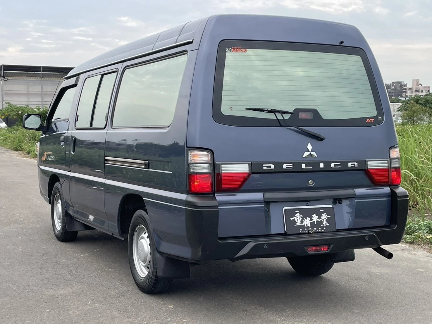 Mitsubishi Delica廂車