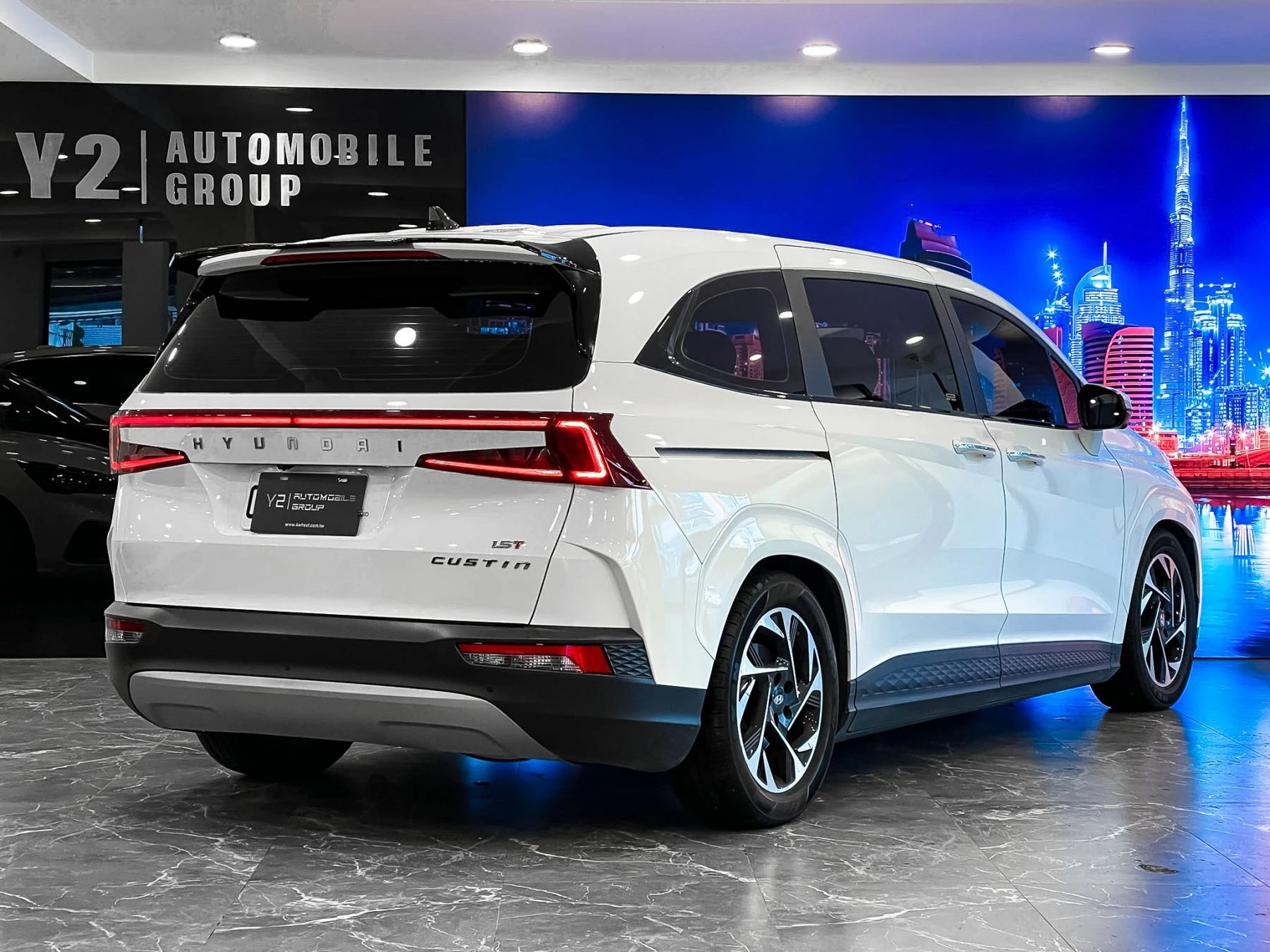 Hyundai Custin