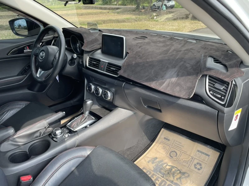 Mazda Mazda3 2015年