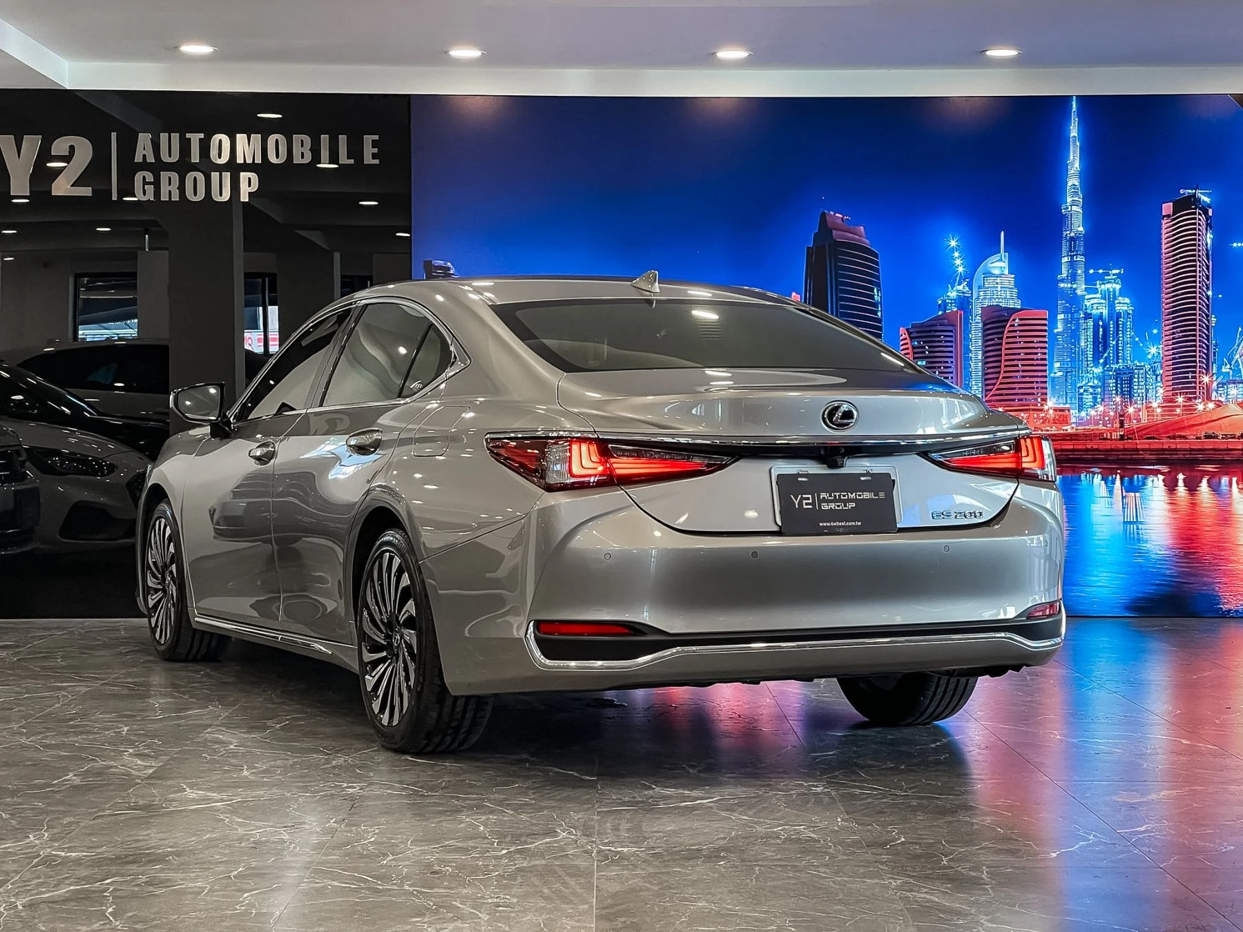 Lexus ES
