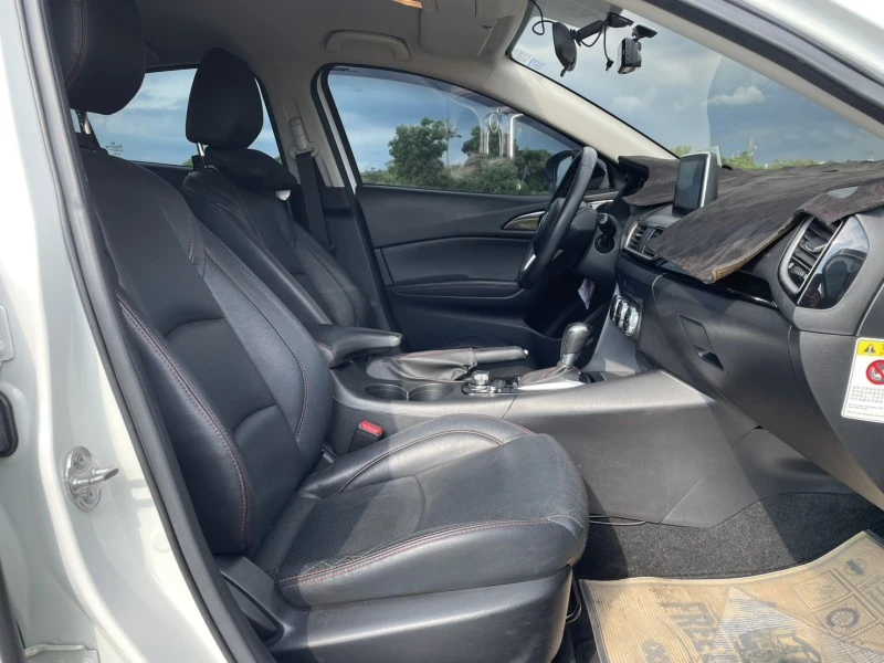 Mazda Mazda3 2015年