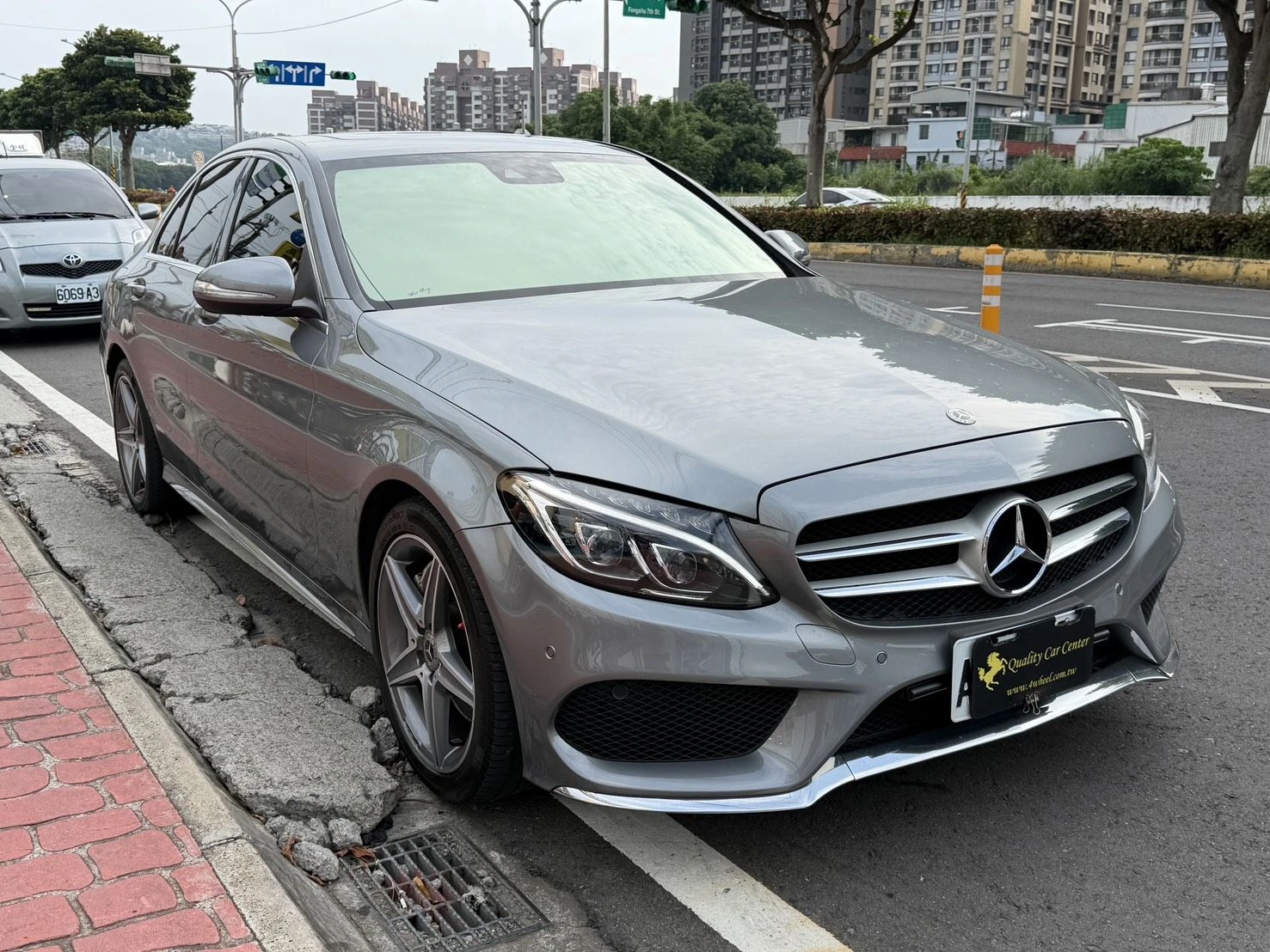 Mercedes-Benz C-Class Sedan AMG C250