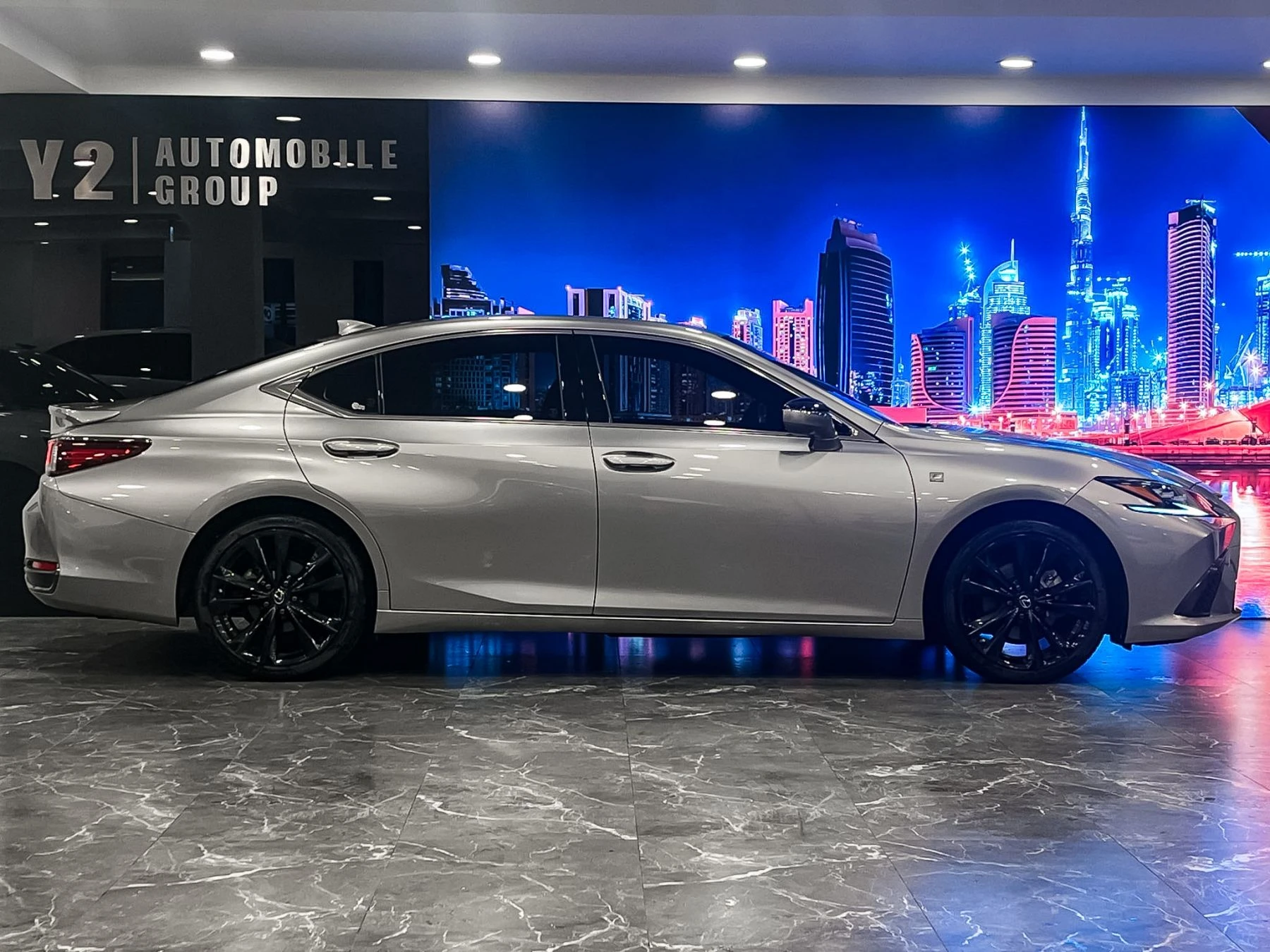 Lexus ES
