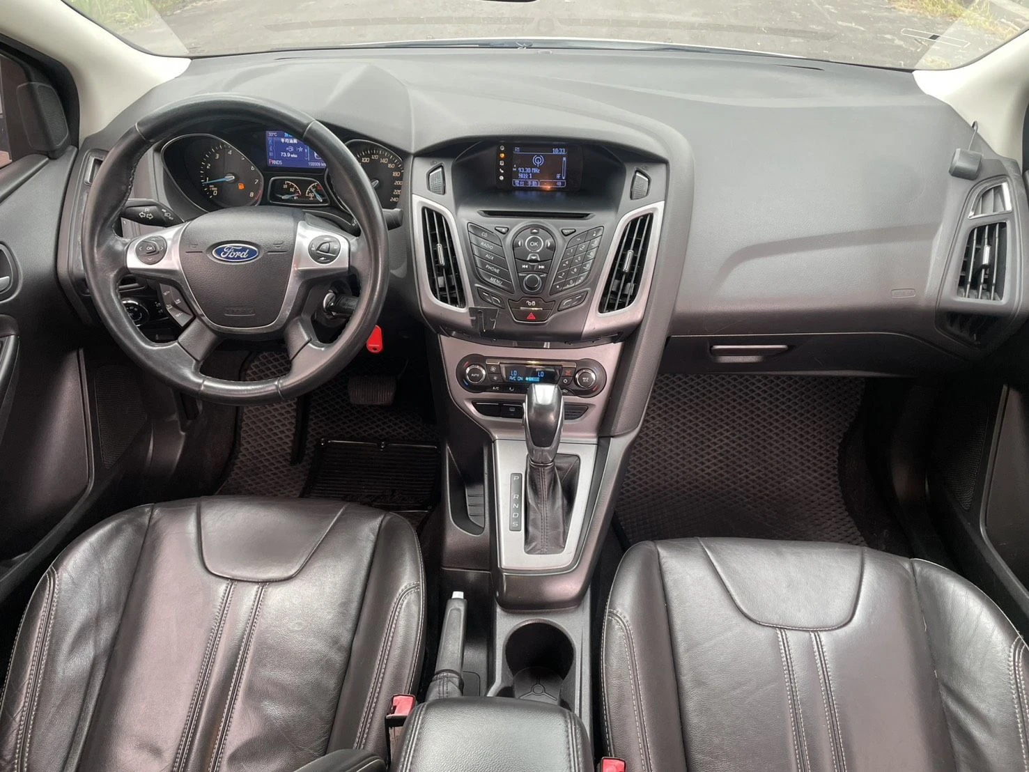 Ford Focus 4D