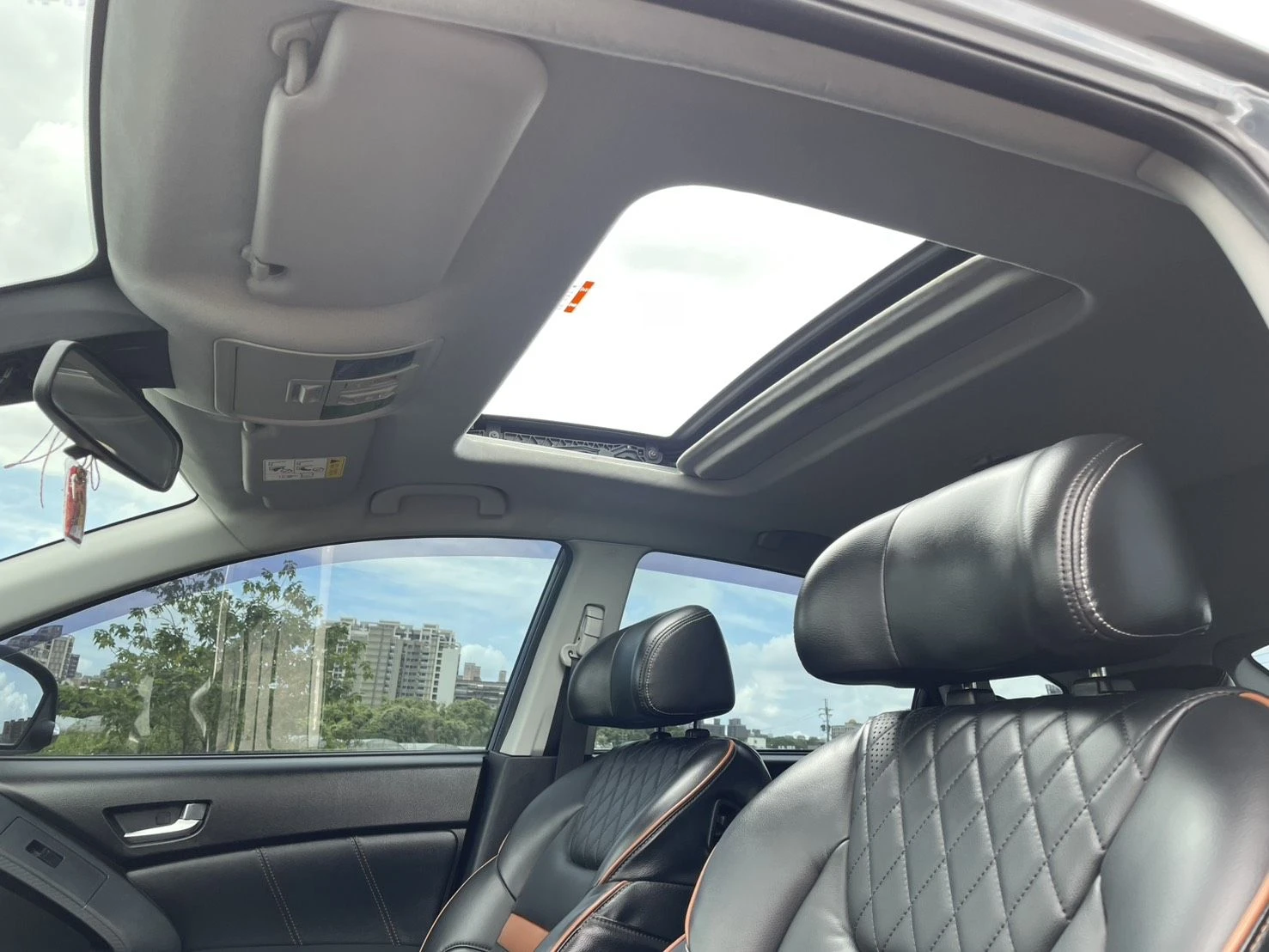 Luxgen U6 Turbo ECO Hyper