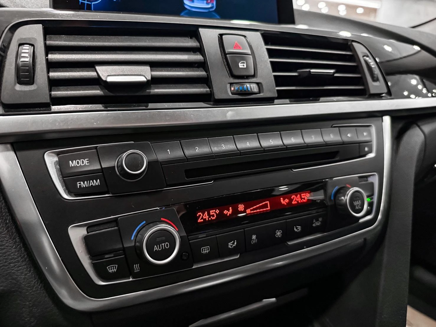 BMW 3-Series Sedan 328i