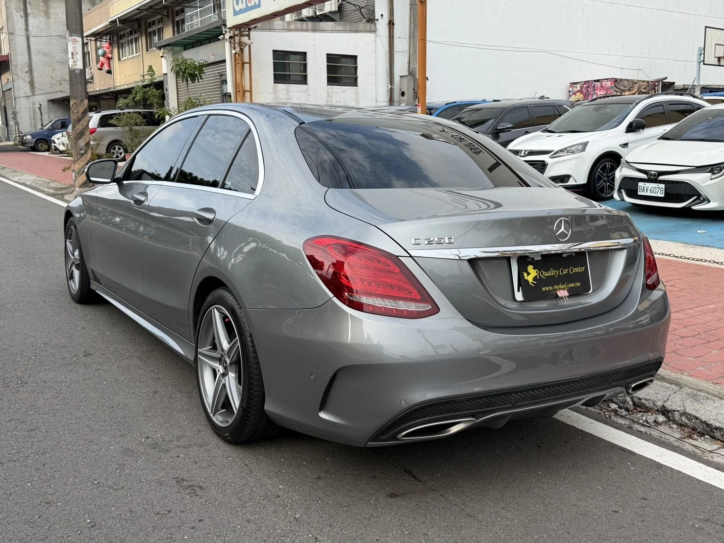 Mercedes-Benz C-Class Sedan AMG C250