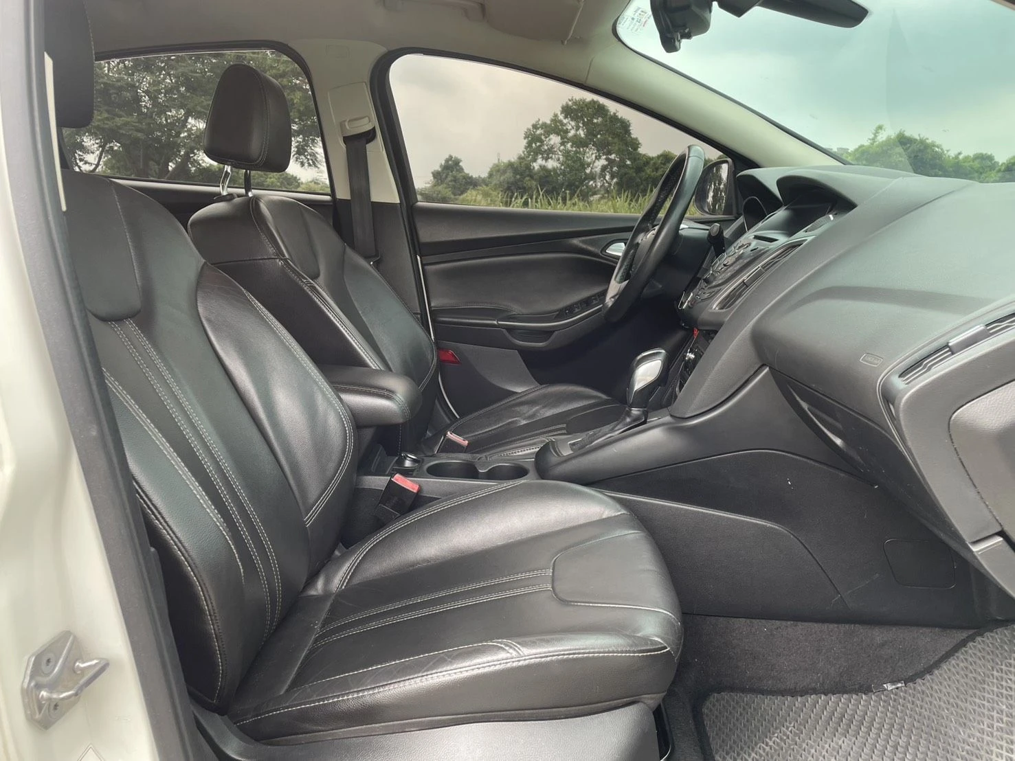 Ford Focus 4D