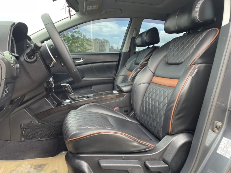 Luxgen U6 Turbo ECO Hyper 2017年