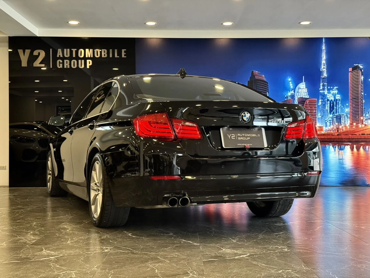 BMW 5-Series Sedan 528i