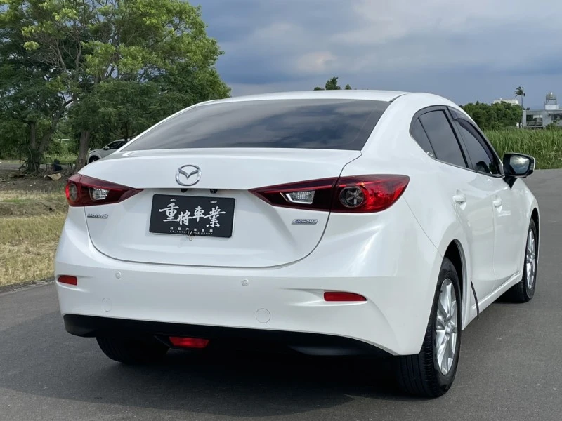 Mazda Mazda3 2015年