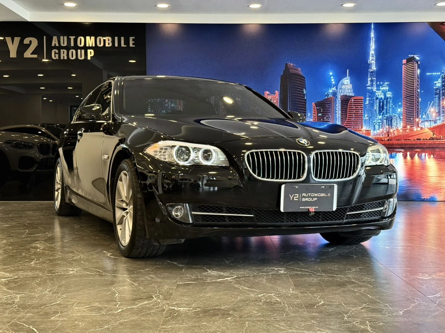 BMW 5-Series Sedan 528i