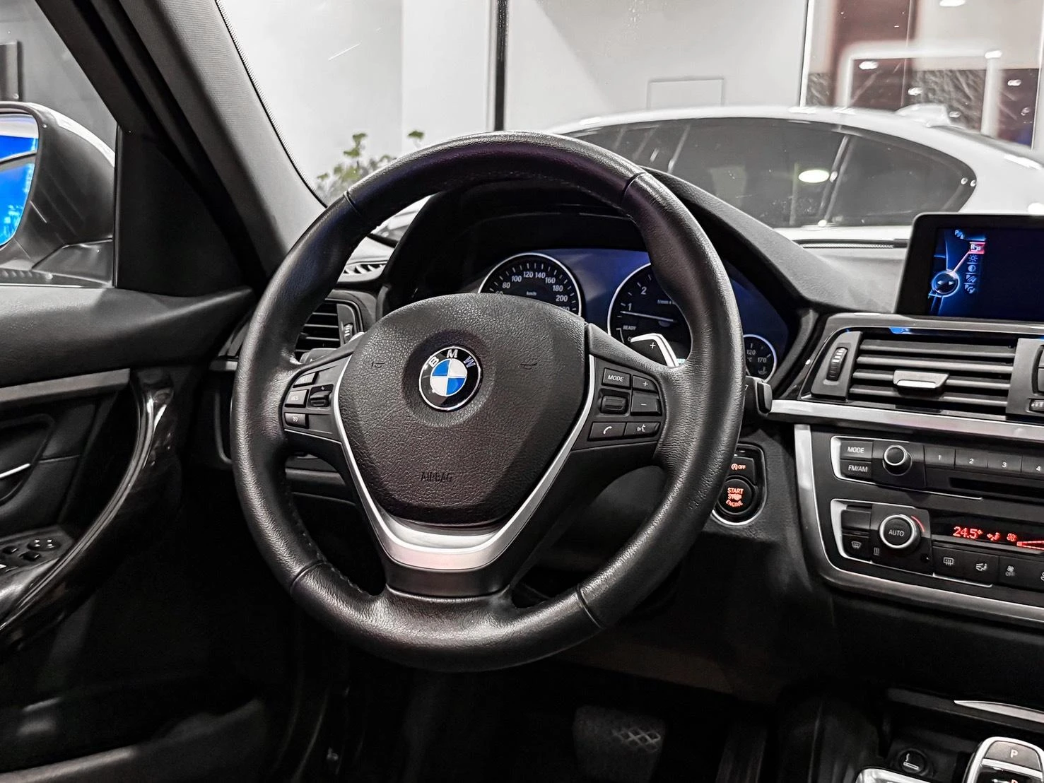 BMW 3-Series Sedan 328i
