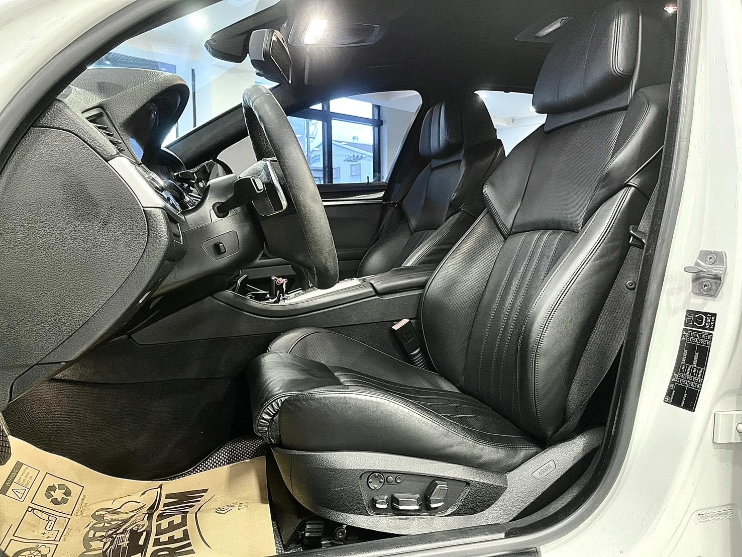 BMW M5 Sedan