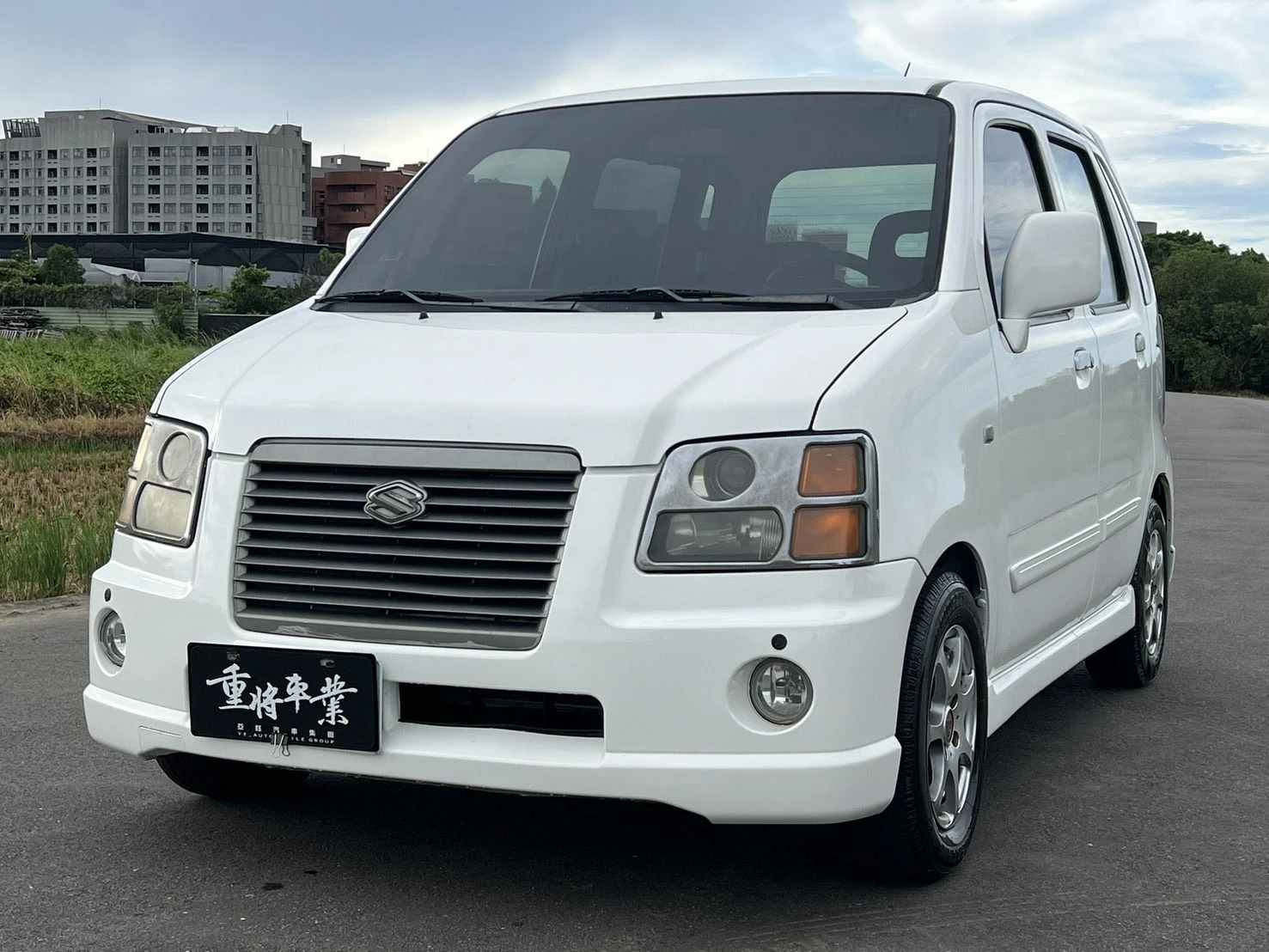 Suzuki Solio