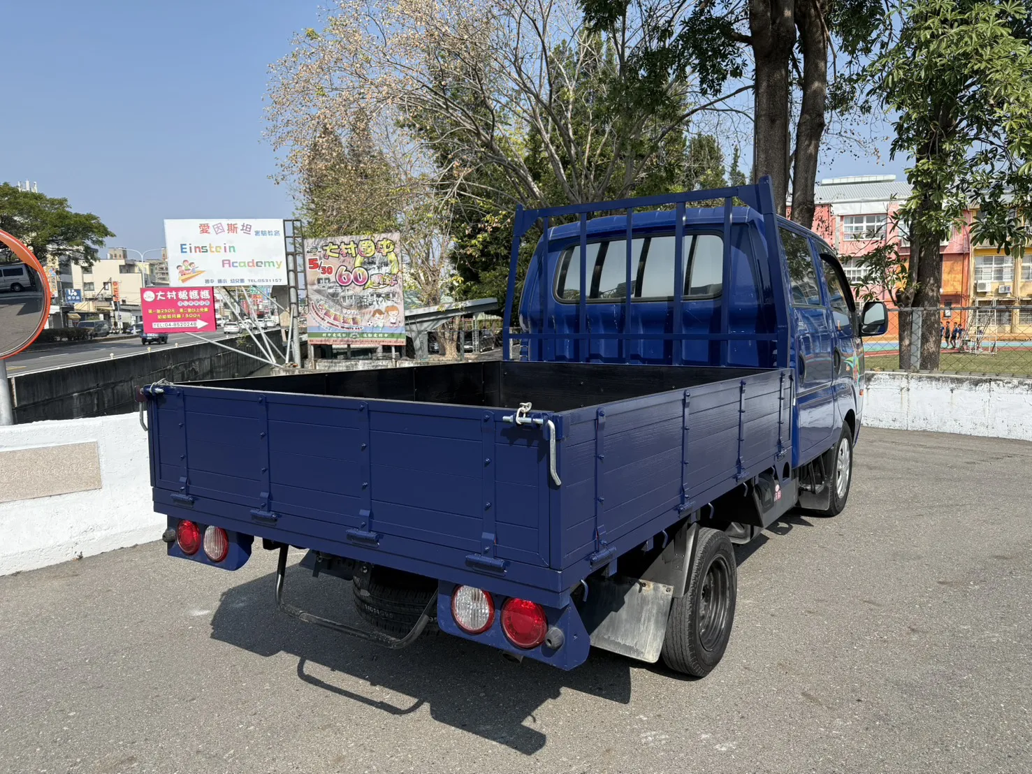 2017 年 卡旺 雙廂貨車