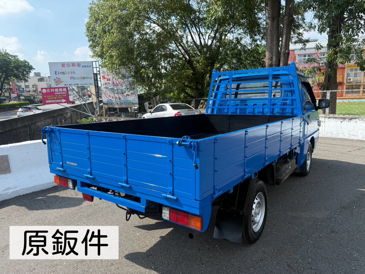 2016年 得利卡貨車【跑少】