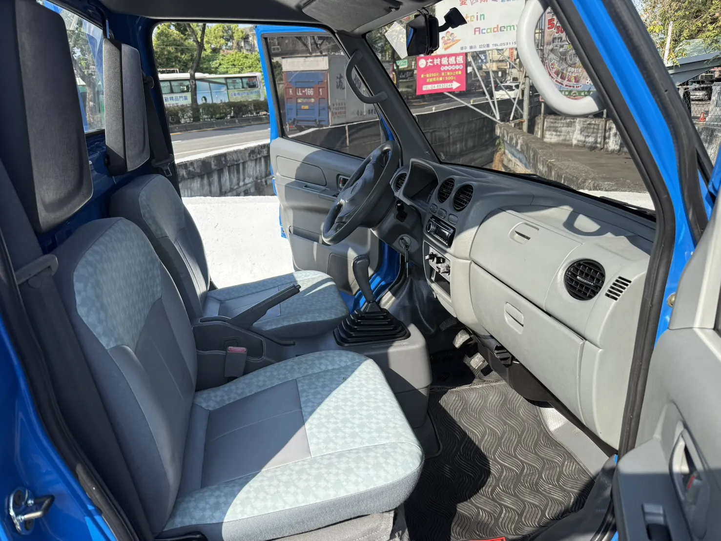 2018年 菱利貨車