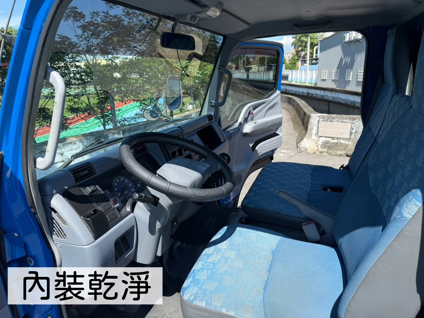 2011年 堅達貨車【14尺 雙折雙缸尾門 跑極少】