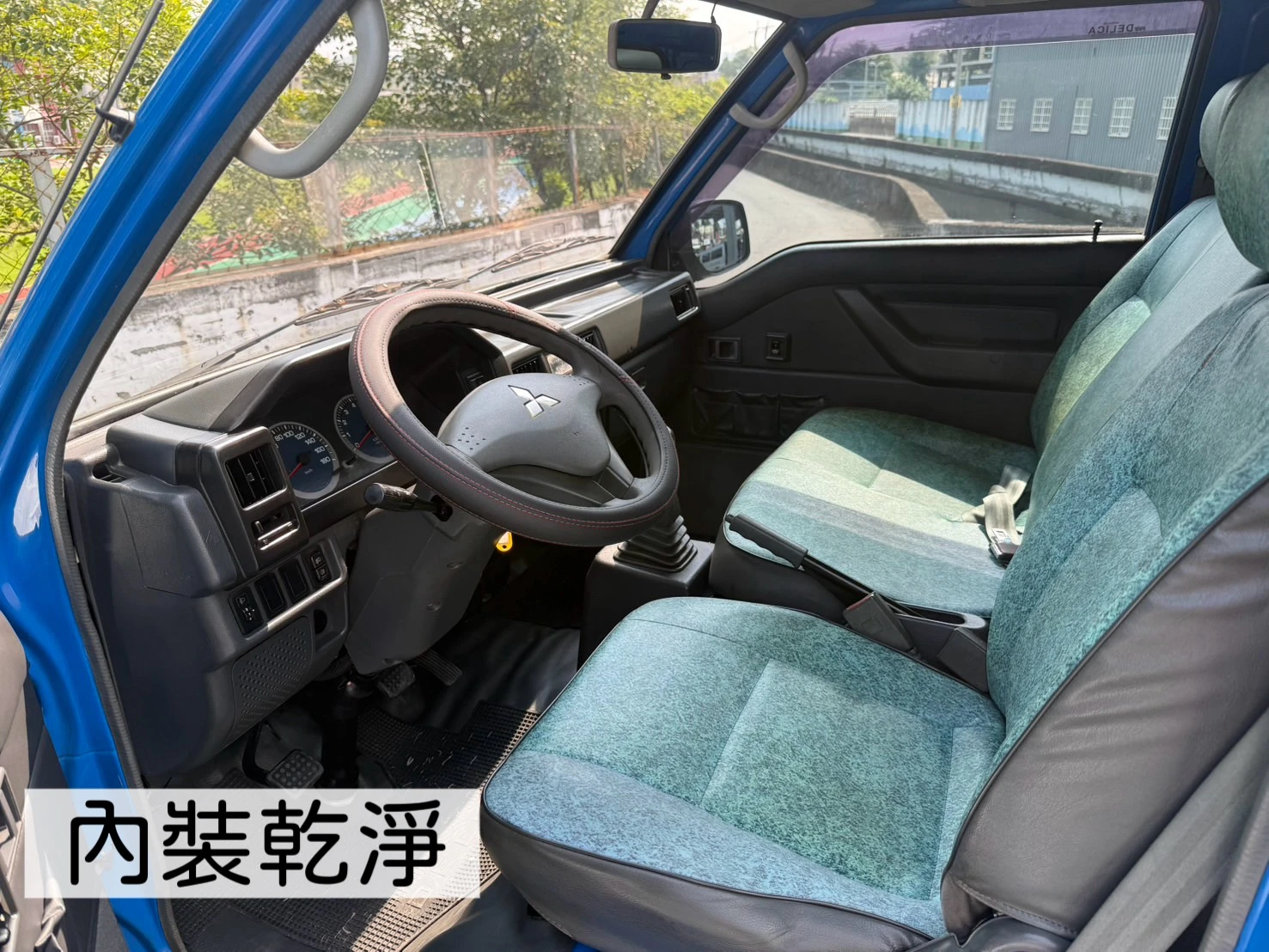 2019年 得利卡貨車【五面掀帆布 / 升降尾門】